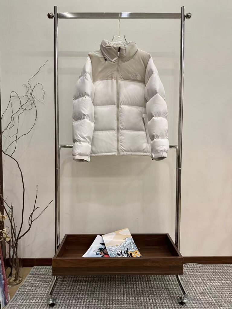 THE NORTH FACE Inspired Down Jackets