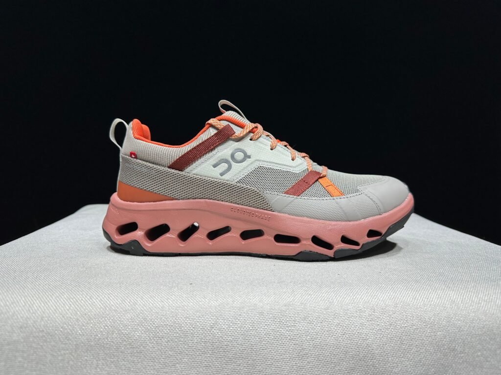 On Running shoes inspired Cloudhorizon