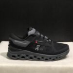 On Running shoes inspired Cloudstratus 3