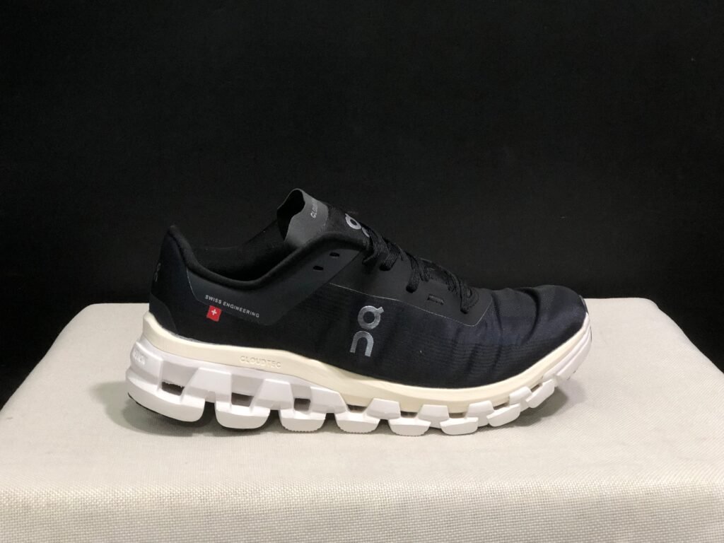On Running shoes inspired Cloudflow 4 36-45