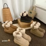 UGG BOOTS