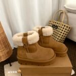 UGG BOOTS