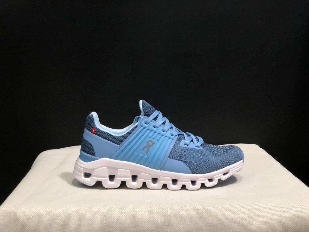 On Running shoes inspired Cloudswift