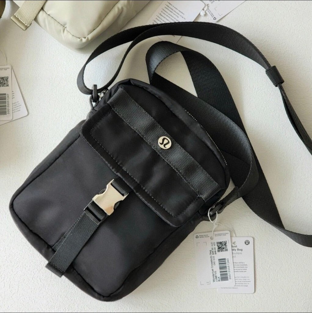 Lululemon Wunderlust Crossbody Bag 2L