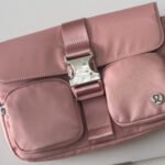 Lululemon Wunderlust corss body bag 3L 23.5×5.5×14.5cm
