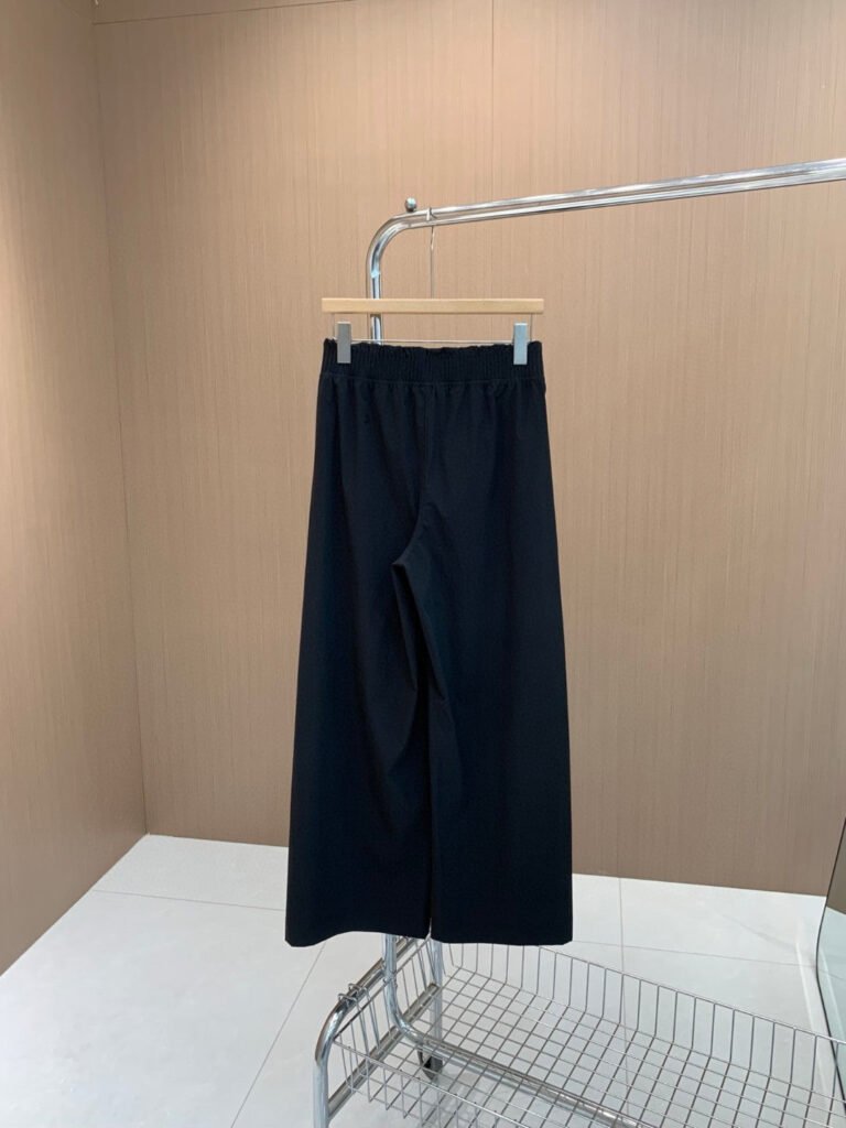 Lululemon Stretch Woven wide Women’s Pants