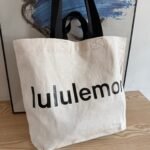 Lululemon 19L tote