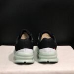 On Running shoes inspired On Cloudrunner 9colors