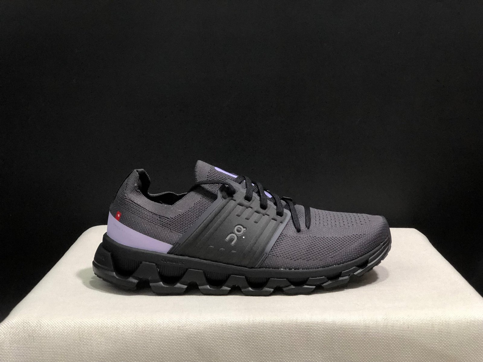 On Running shoes inspired Cloudswift 3