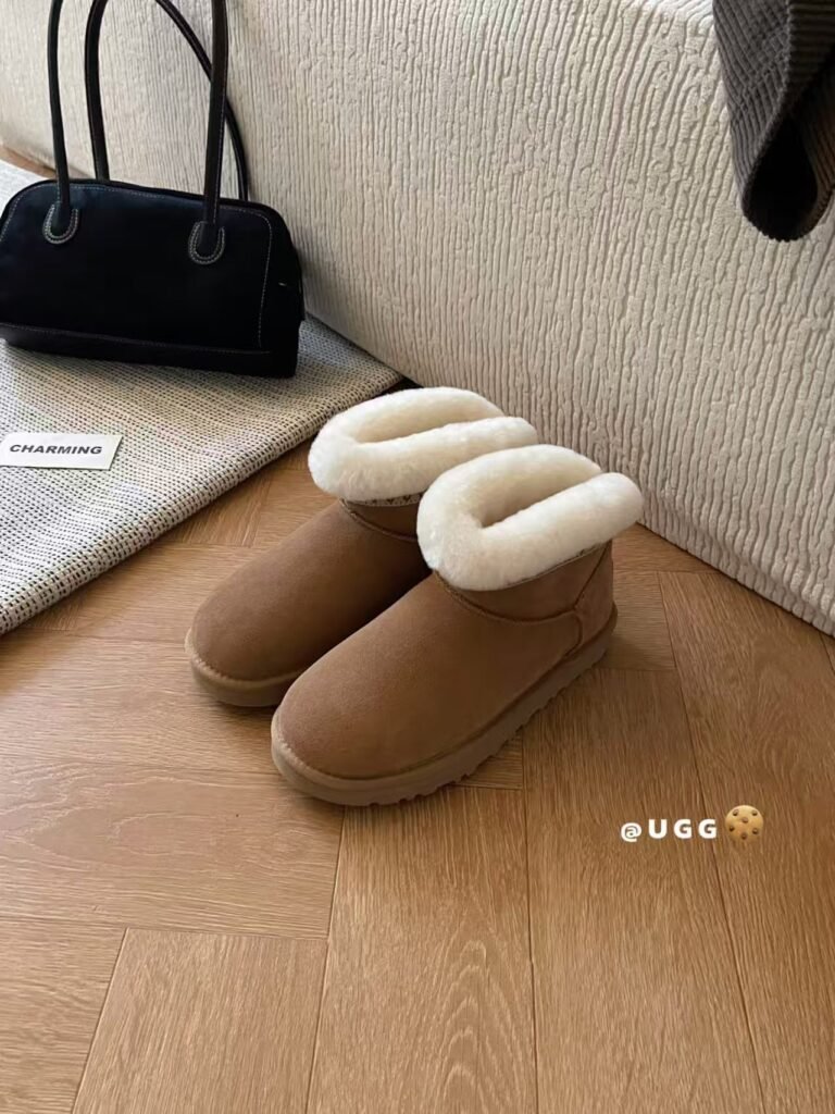 UGG BOOTS