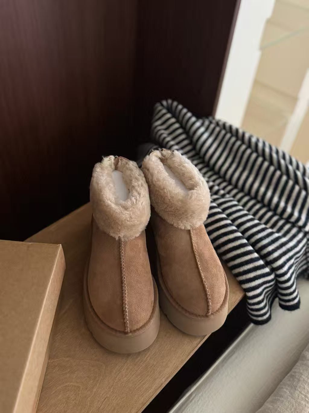 UGG BOOTS