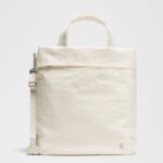Lululemon on level bag
