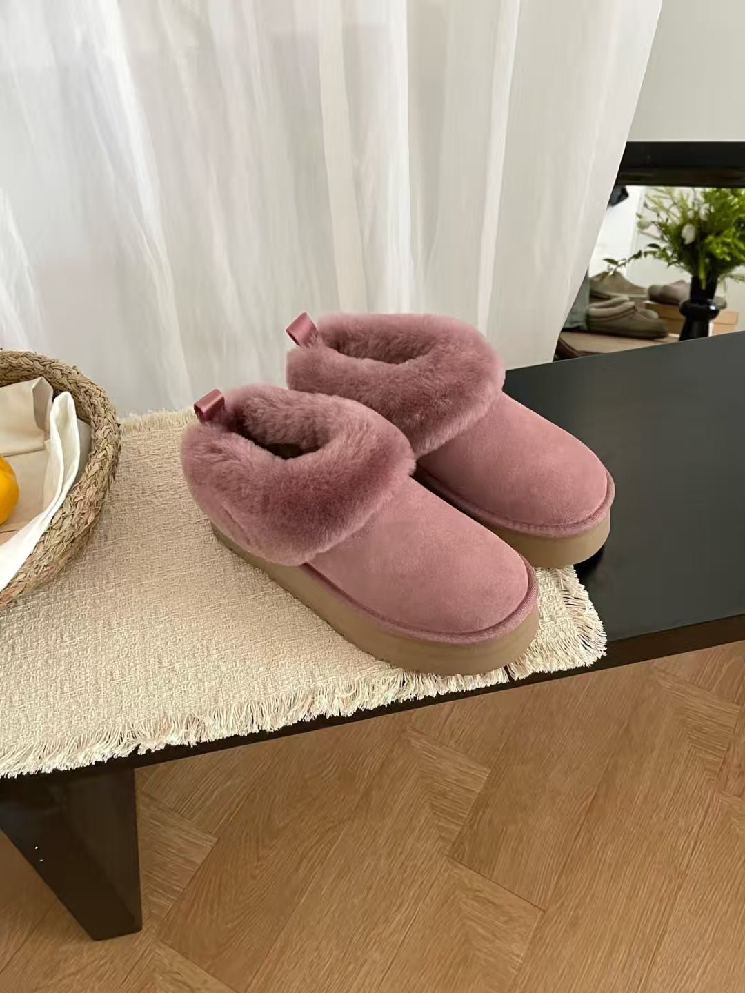 UGG BOOTS