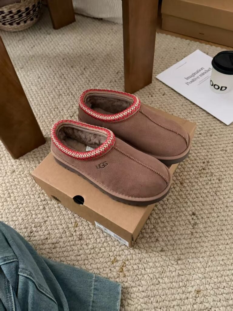 Men’s Inspired Ugg Shoes Euro size from 35 to 45