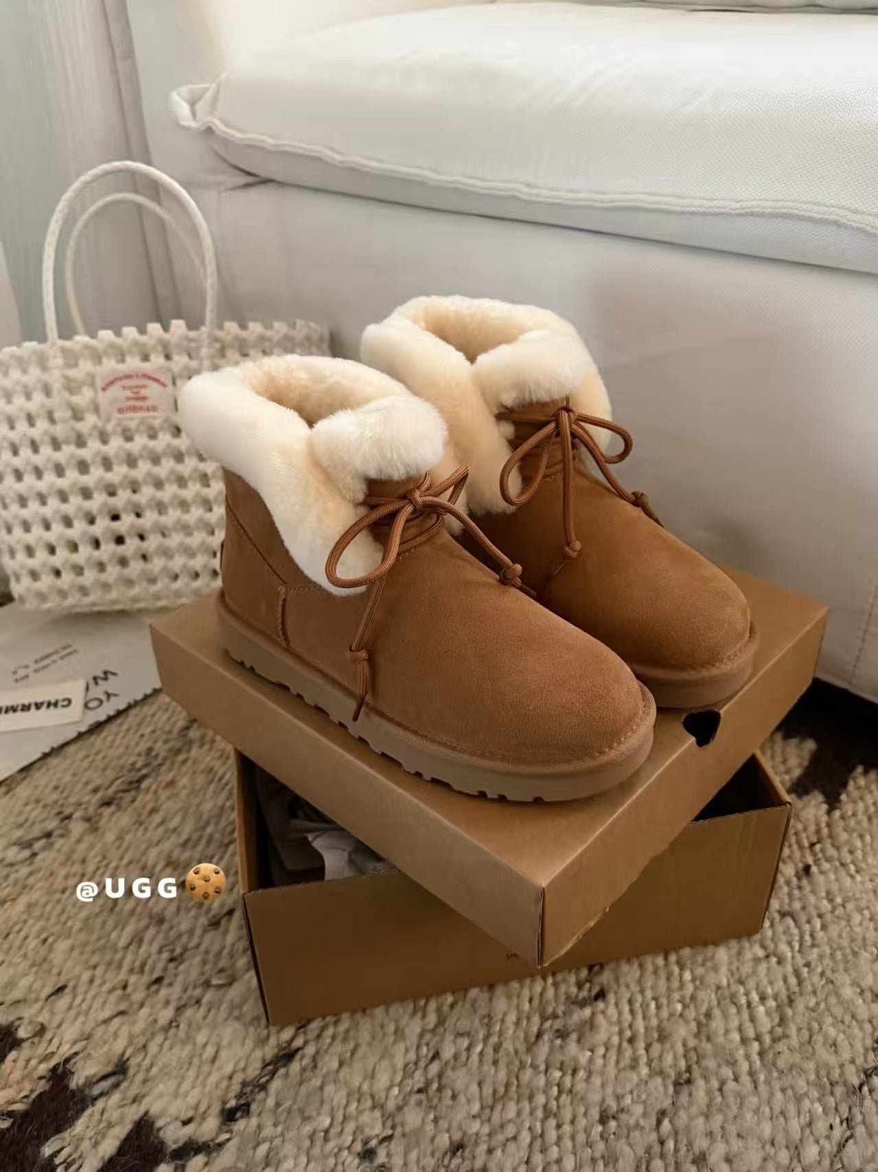 UGG BOOTS