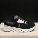 On Running shoes inspired Cloudstratus 3