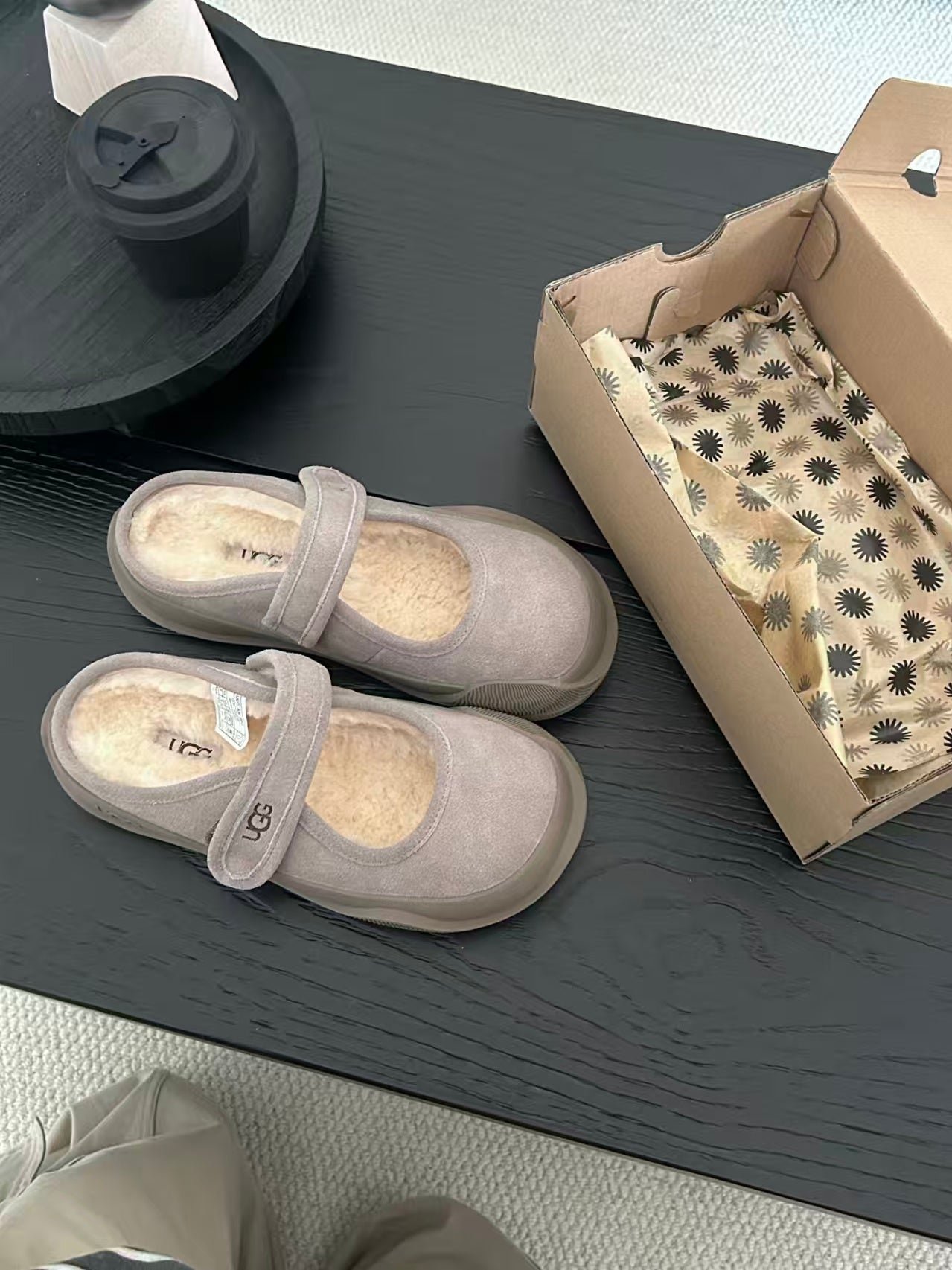 UGG BOOTS